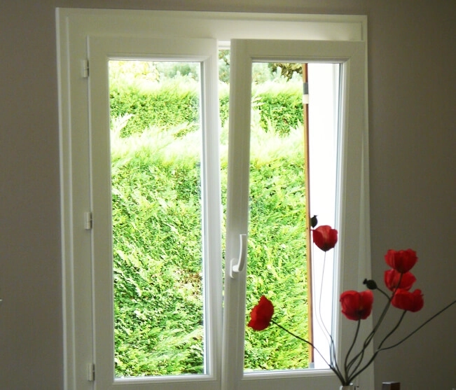 Menuiseries PVC Haute Performance : Isolation, Confort et Économie d’Énergie