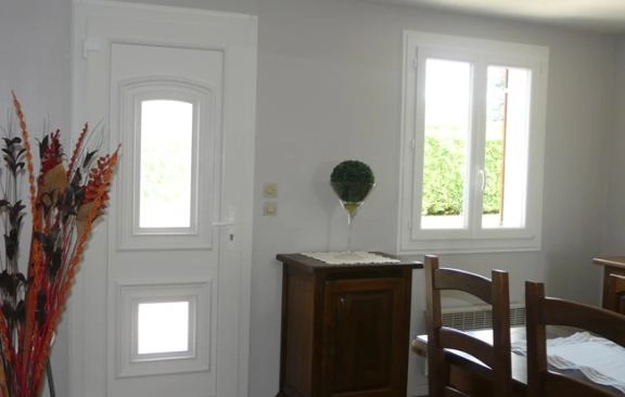 Menuiseries PVC Haute Performance : Isolation, Confort et Économie d’Énergie