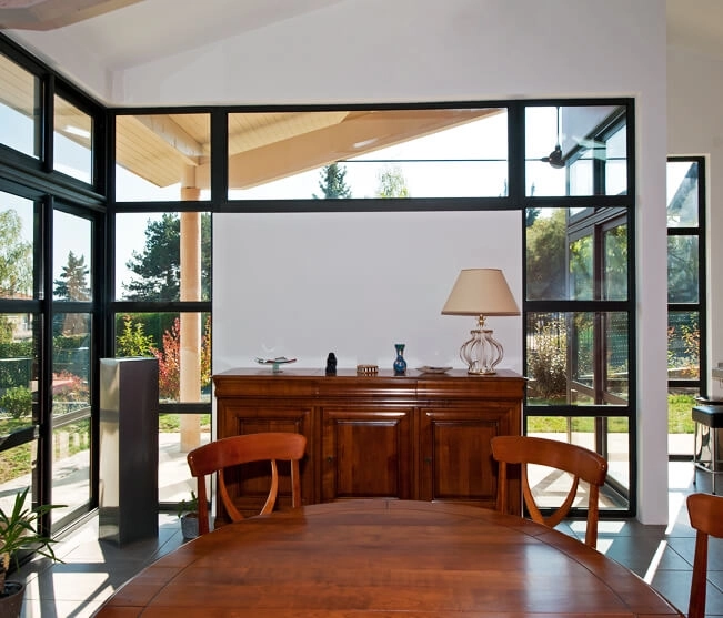 Des Murs Rideaux Performants pour Plus de Lumière et de Confort