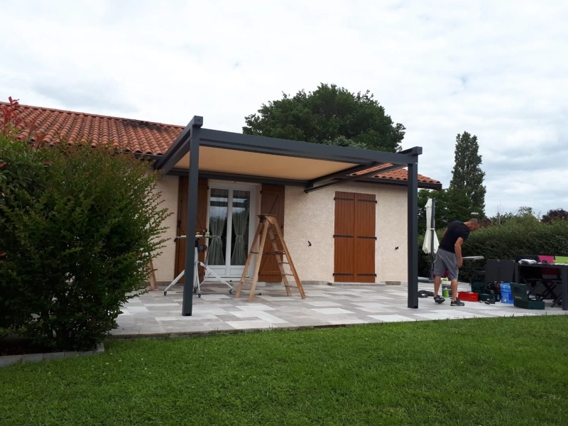 Des volets et stores pour valoriser votre patrimoine